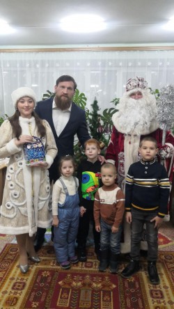 21 округ. Выдача Новогодних подарков